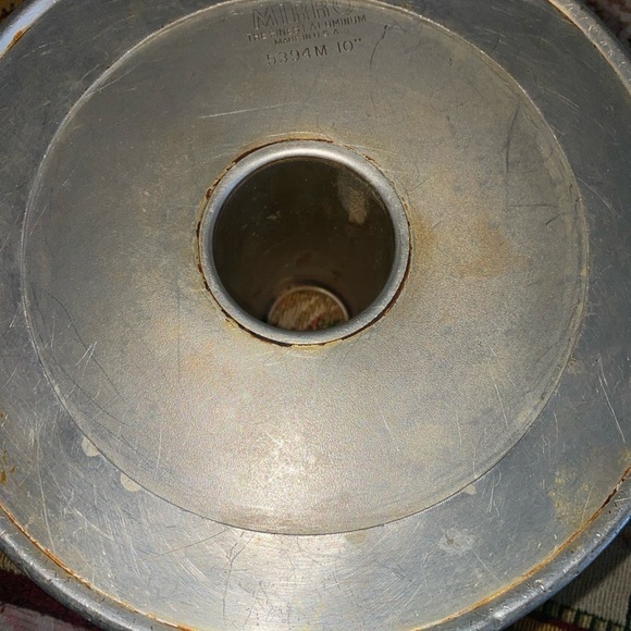 Mirro The Finest Aluminum Angel Food Cake Tube Pan 5394M-10” Footed,handled USA - Picture 2 of 5